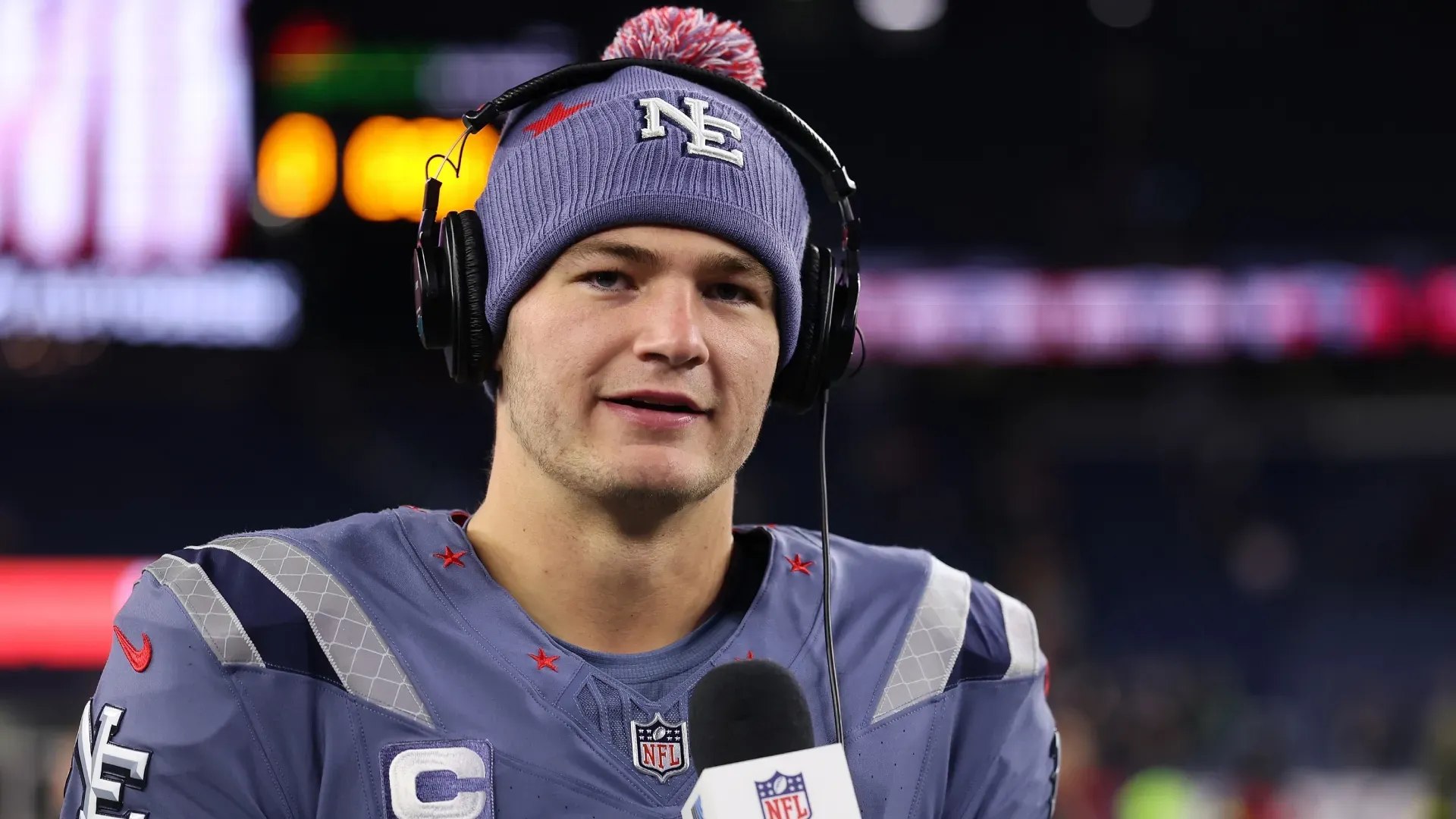 Drake Maye #10 of the New England Patriots