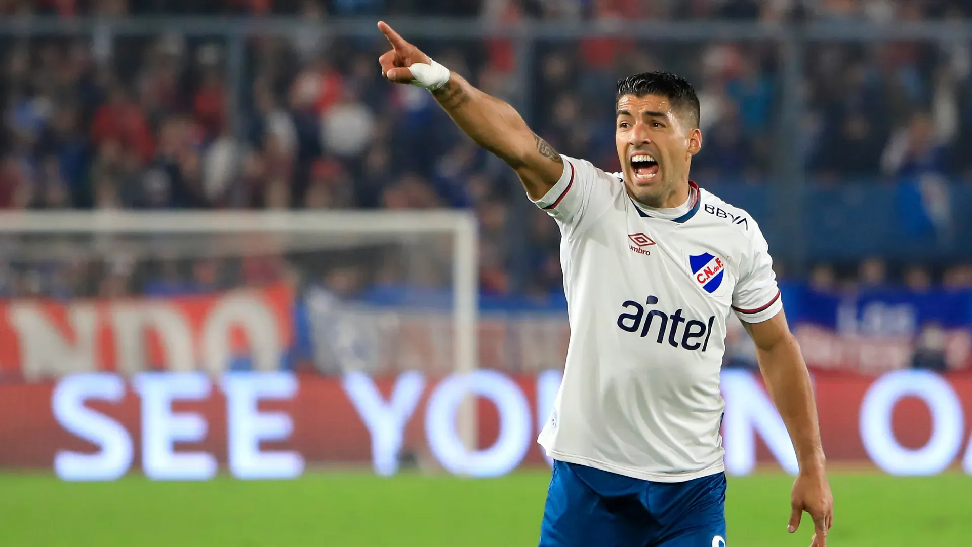 Luis Suarez had a brief stint with Nacional before joining Gremio. (Getty Images)