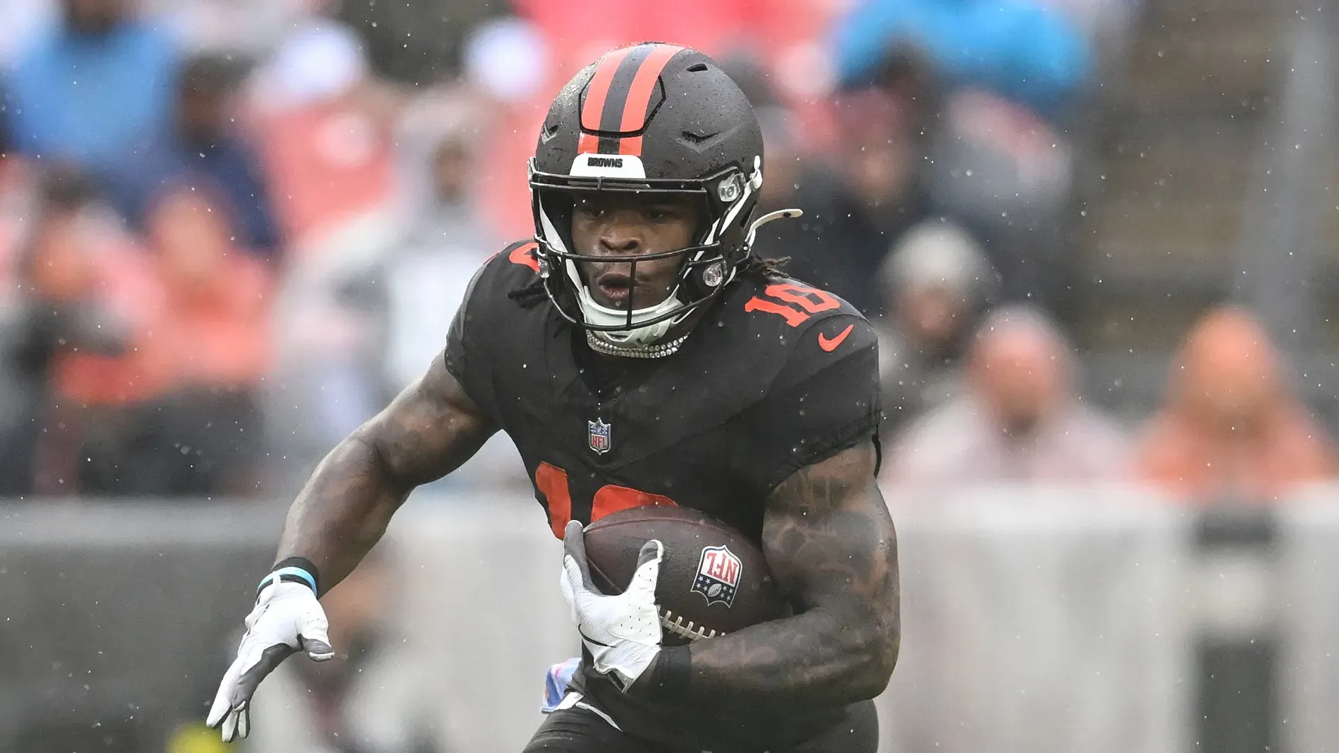 Quinshon Judkins running the football