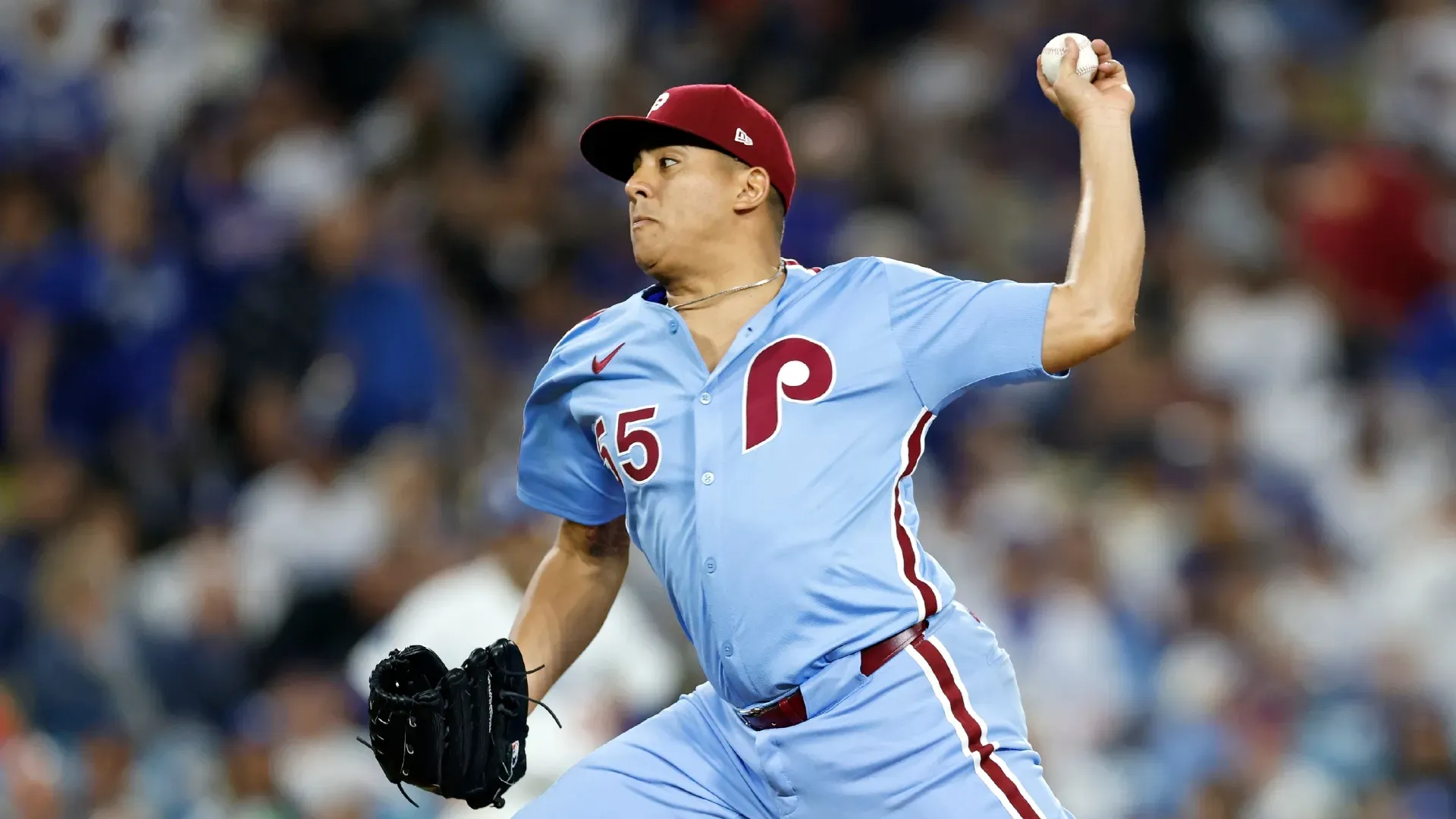 Ranger Suárez #55 of the Phillies pitches against the Dodgers. Ronald Martinez/Getty Images