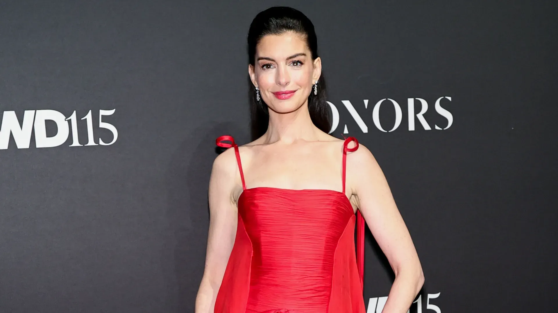 Anne Hathaway (Source: Theo Wargo/Getty Images)