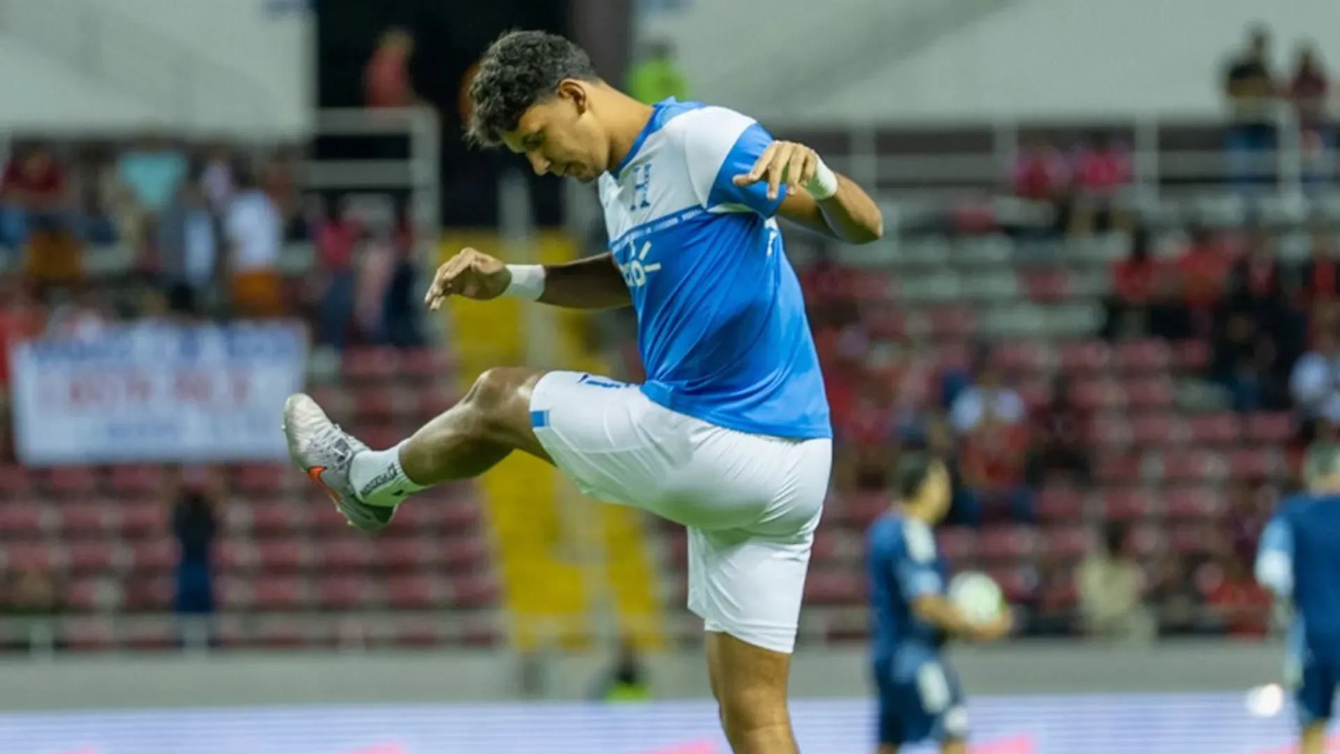 Los hondureños se preparan para el duelo.