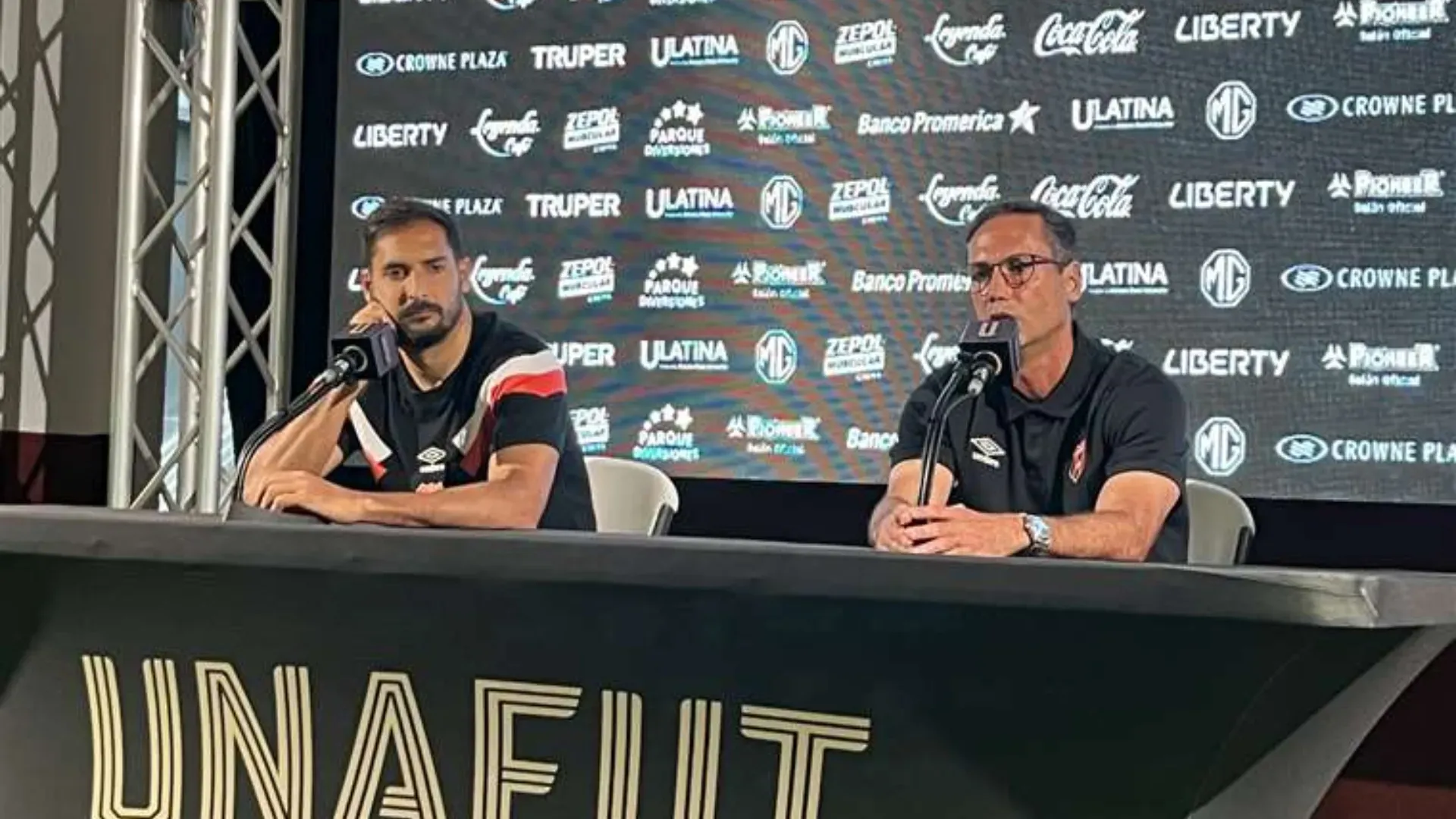 Marcelo Sarvas le respondió a Erick Lonnis en el Media Day. (Foto: Teletica)