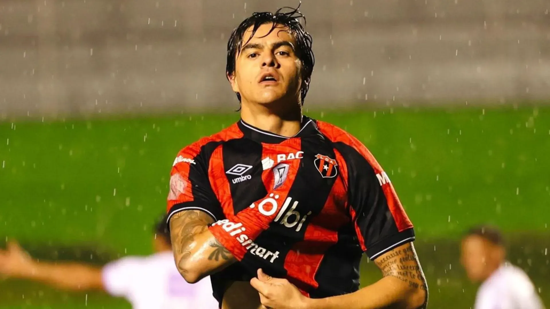 Diego Campos seguirá su carrera en Indonesia.