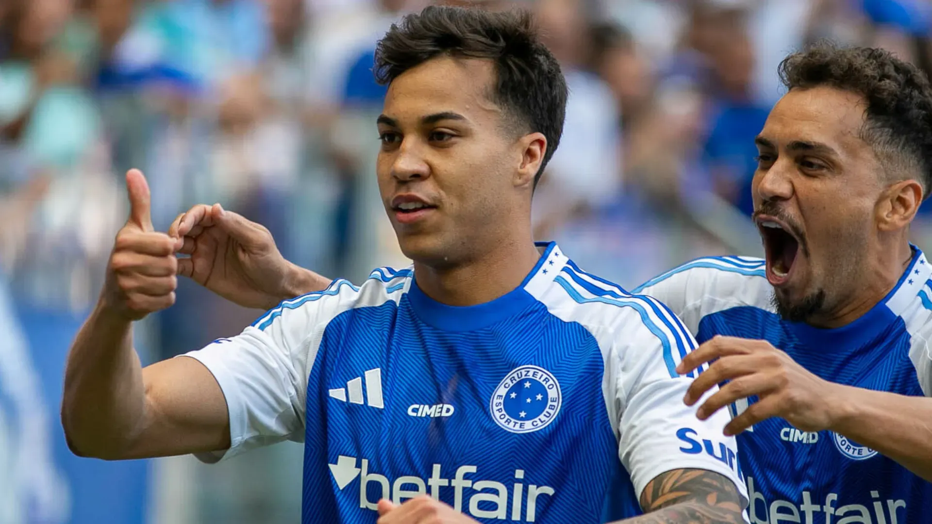 Kaio Jorge comemora o gol marcado diante do Ceará