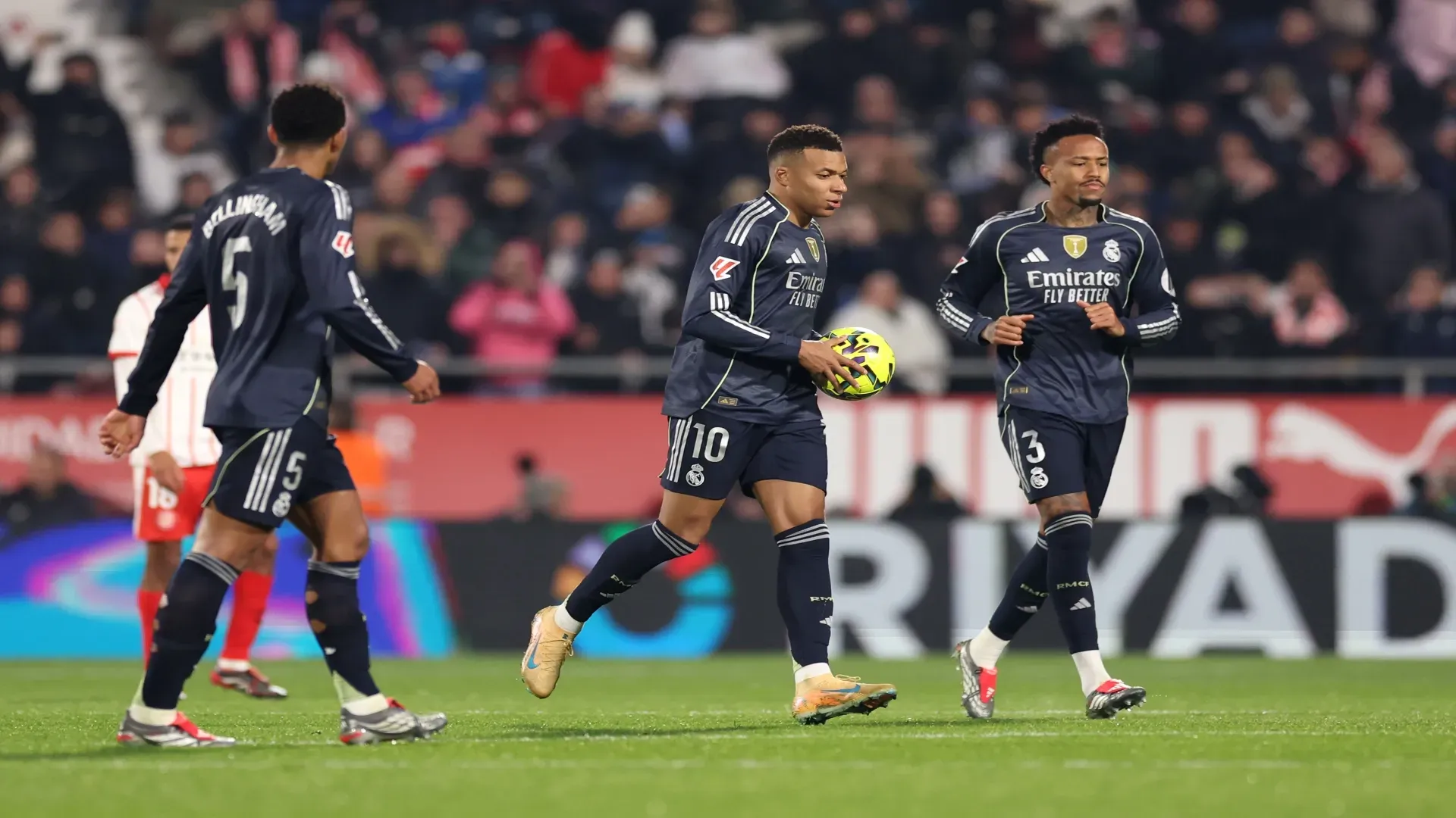 Real Madrid em empate contra o Girona – Judit Cartiel / Getty Images