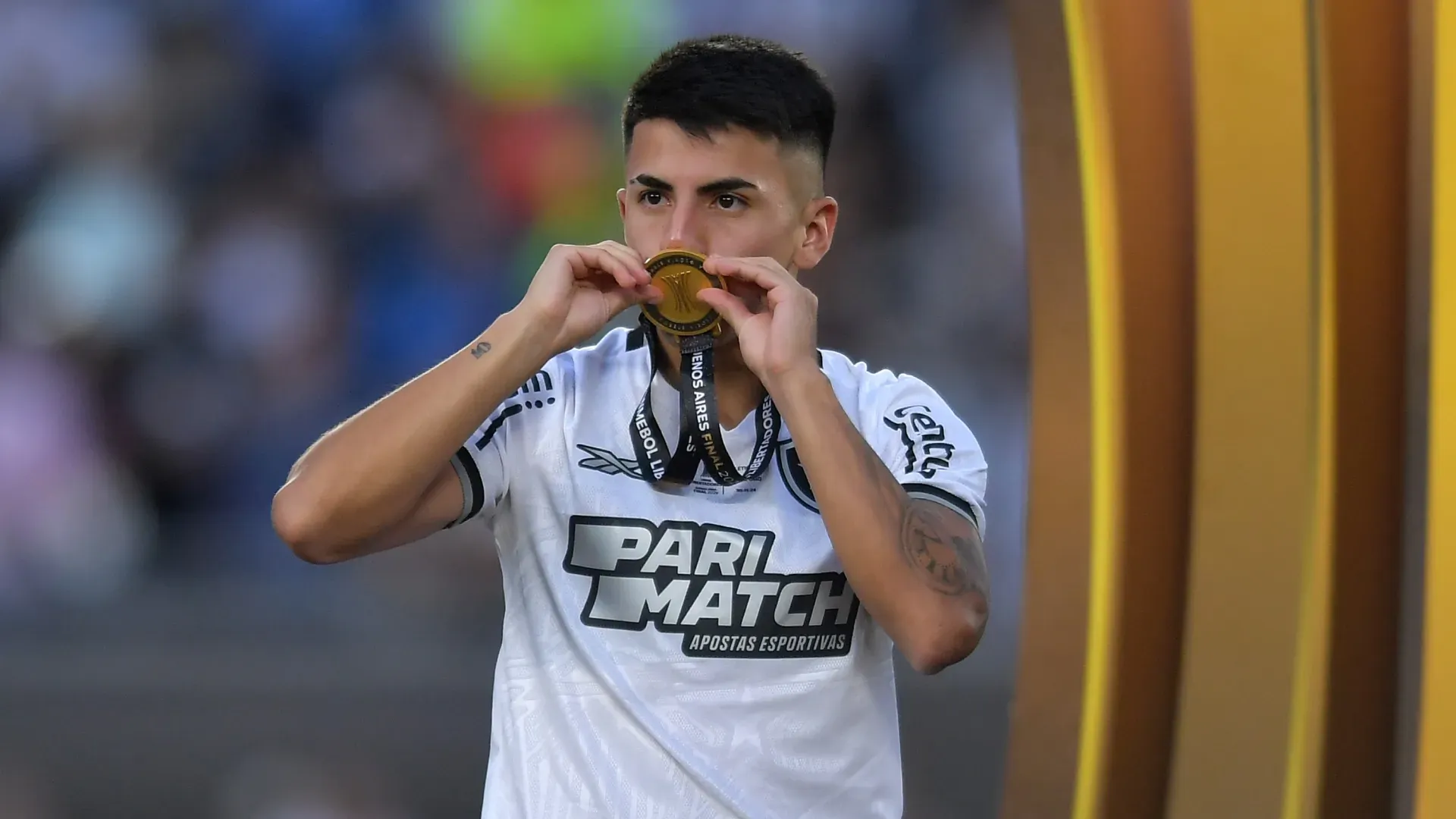 Almada won the Copa Libertadores 2024 with Botafogo.