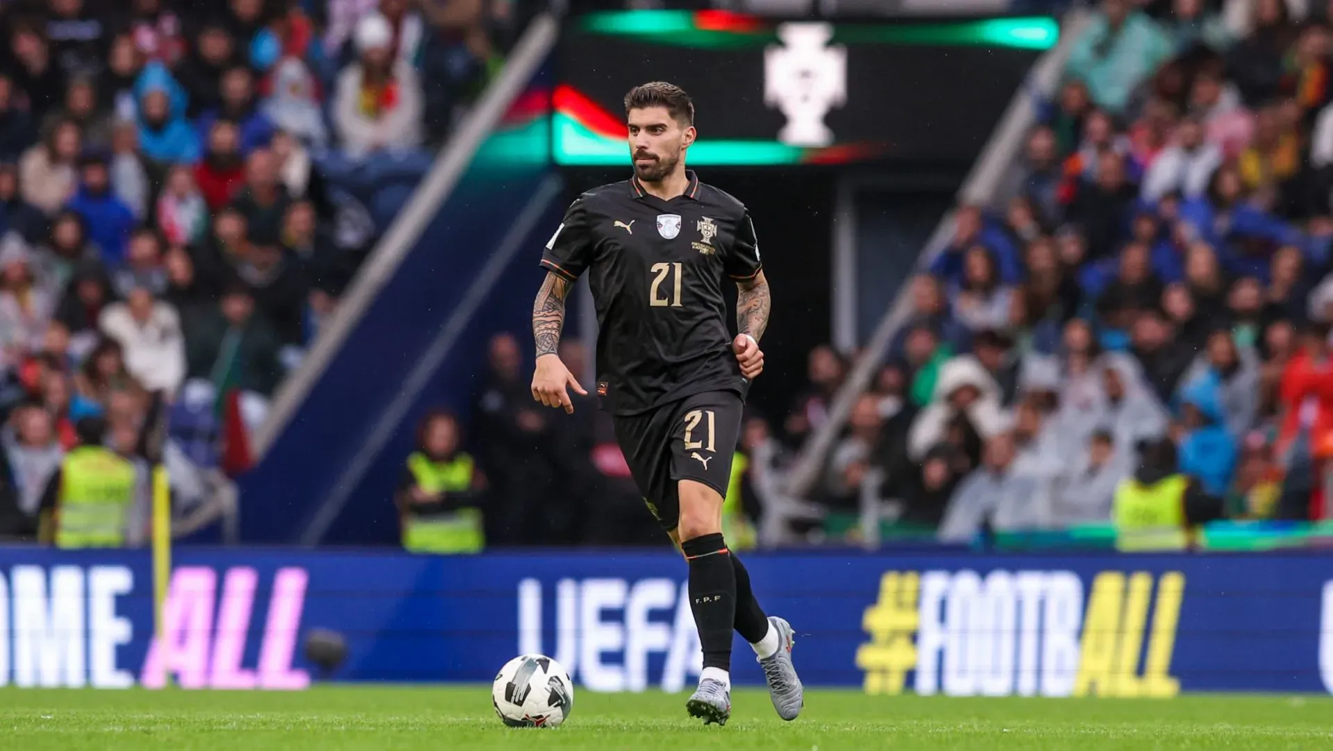 Ruben Neves em ação durante partida da Copa do Mundo FIFA 2026. Foto: Carlos Rodrigues/Getty Images