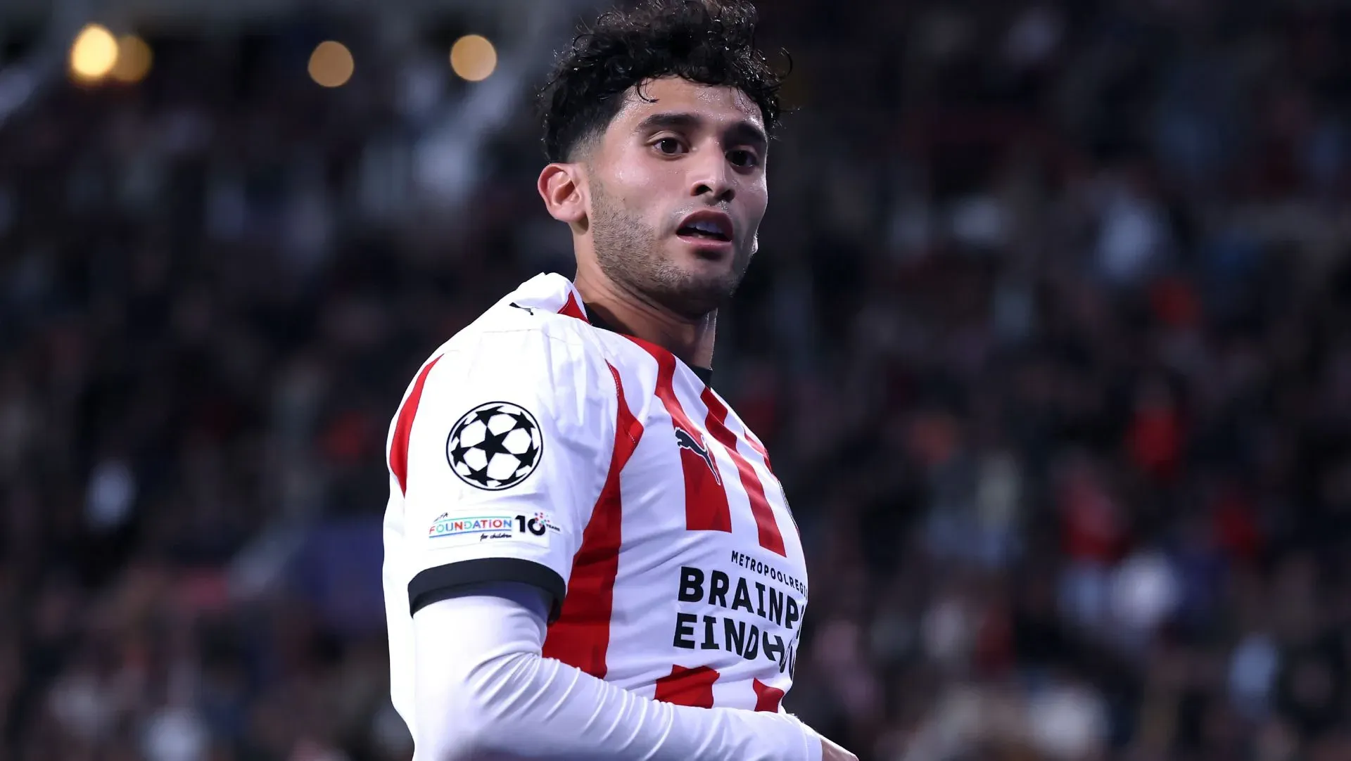 Ricardo Pepi durante a partida da Liga dos Campeões. Foto: Dean Mouhtaropoulos/Getty Images