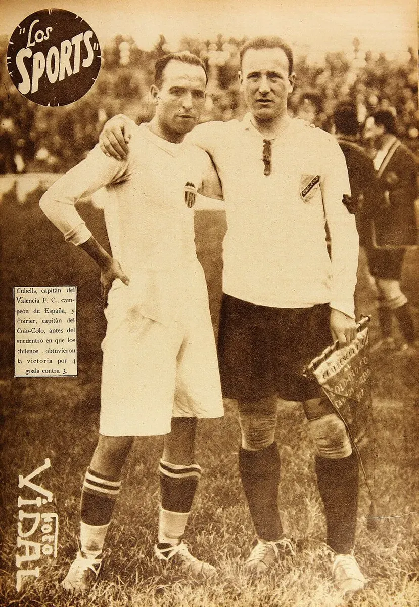 Ulises Poirier (derecha) fue capitán de Colo Colo tras la muerte de David Arellano.