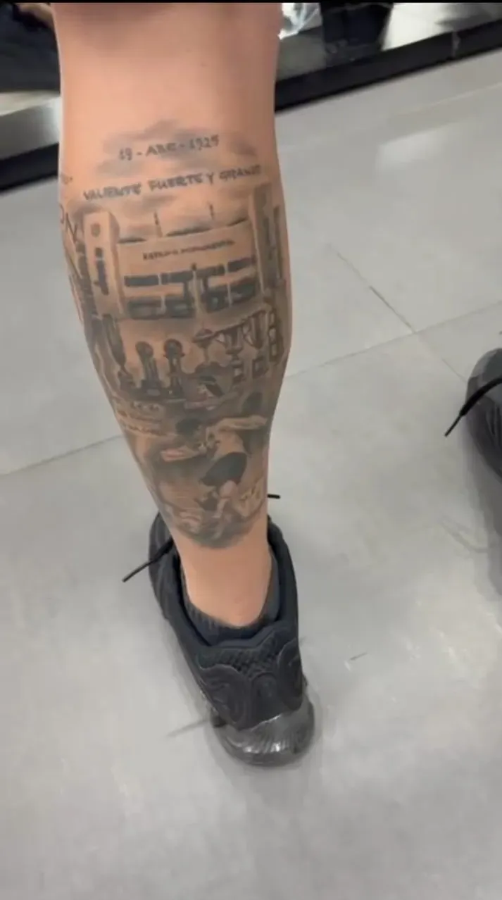 El tatuaje de Christopher Cancino que tiene a Matías Fernández.