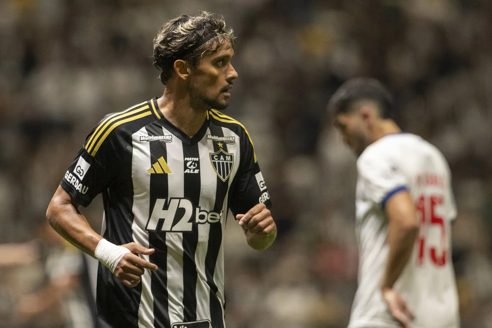 Scarpa vem sendo ventilado em vários clubes do Brasil. Foto: Fernando Moreno/AGIF