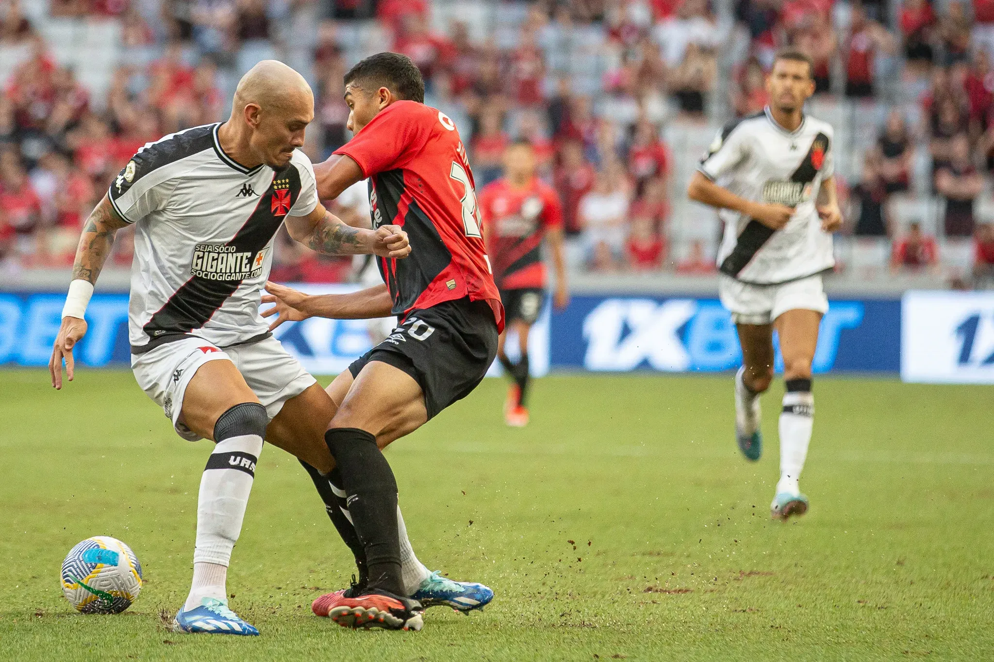 Athletico 1 x 0 Vasco. Foto: Luis Garcia/AGIF