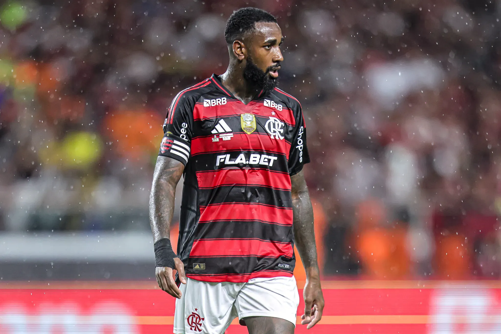 Gerson durante o clássico com Botafogo. Foto: Fernando Torres/AGIF