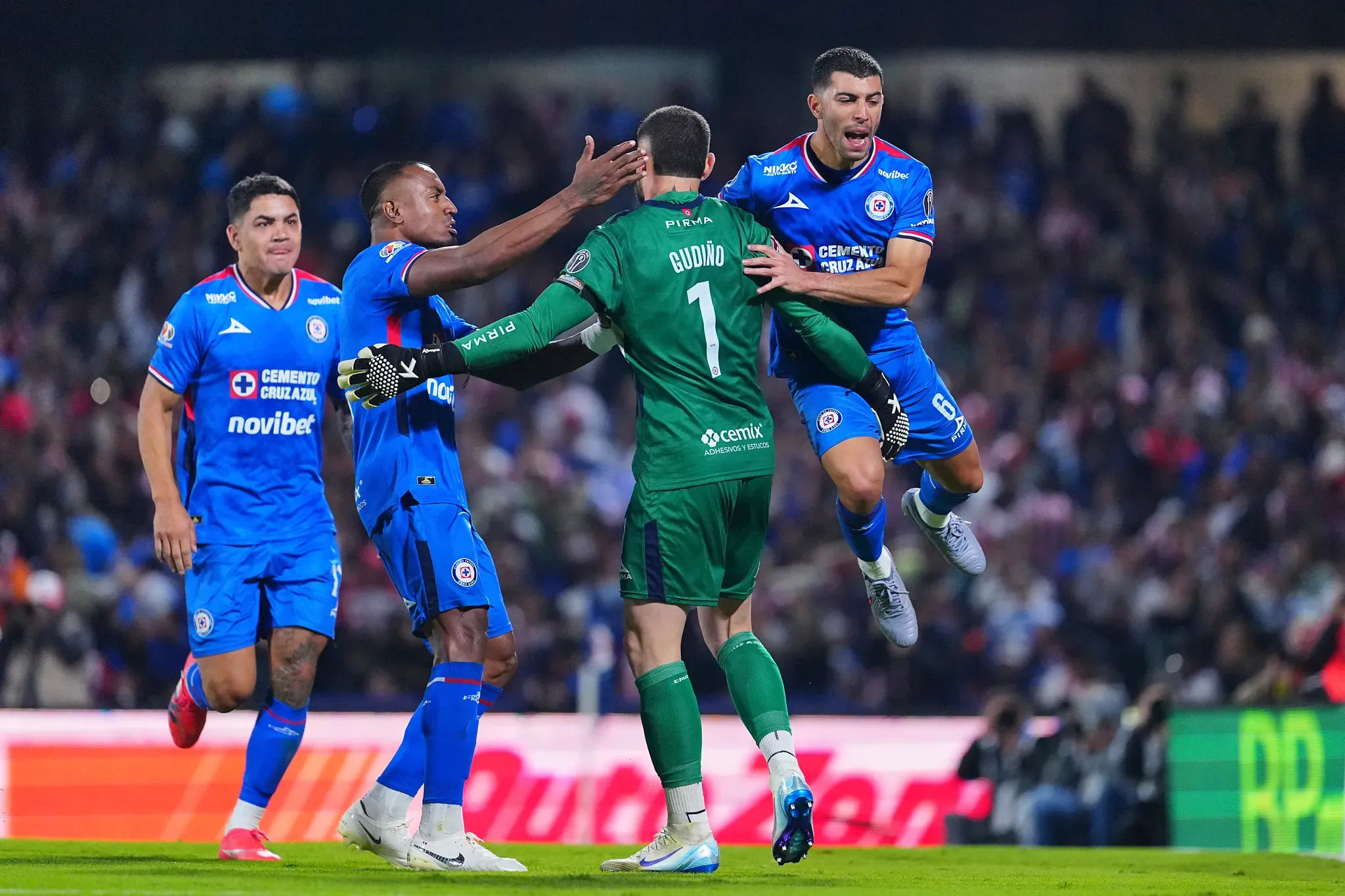 Cruz Azul quiere vencer a Tigres y acercarse a la décima Liga MX. (Imago 7)