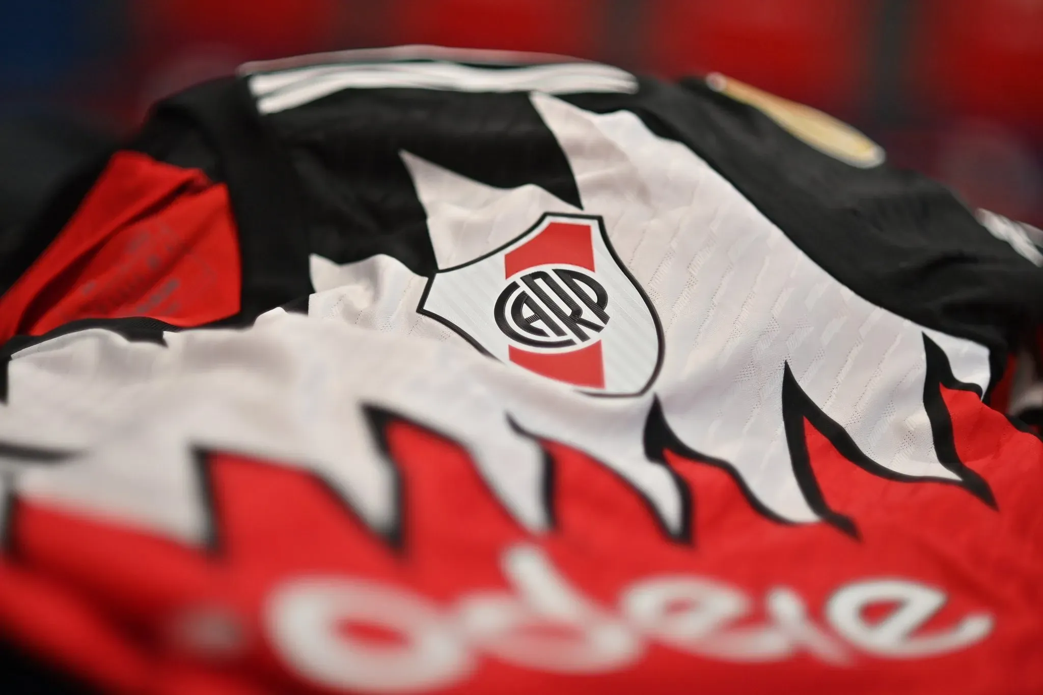 La camiseta de River ante Nacional.