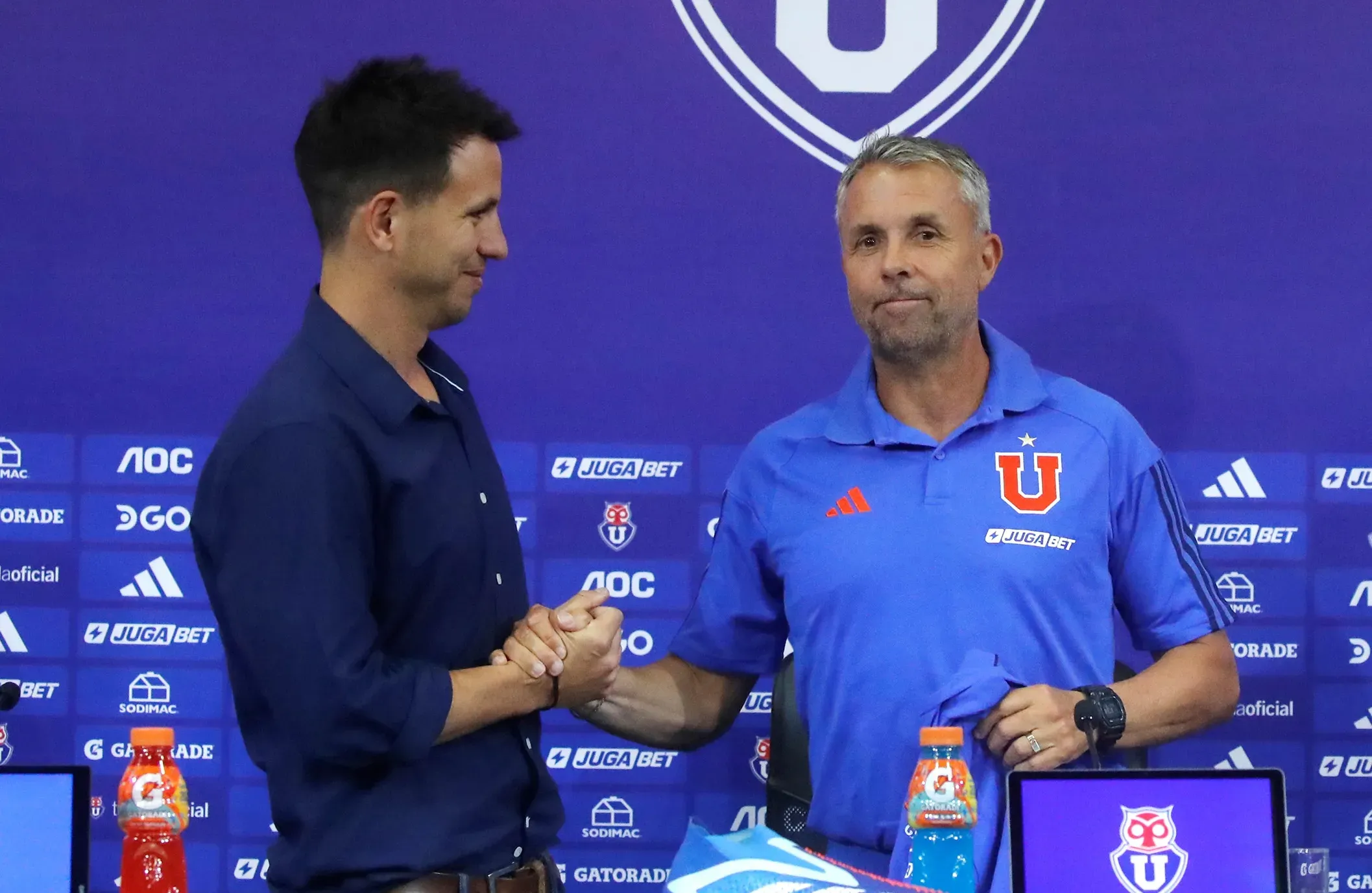 Manuel Mayo dijo que no hay diferencias del proceso de fichajes de Álvarez con el de Paqui. Foto: Jonnathan Oyarzun/Photosport