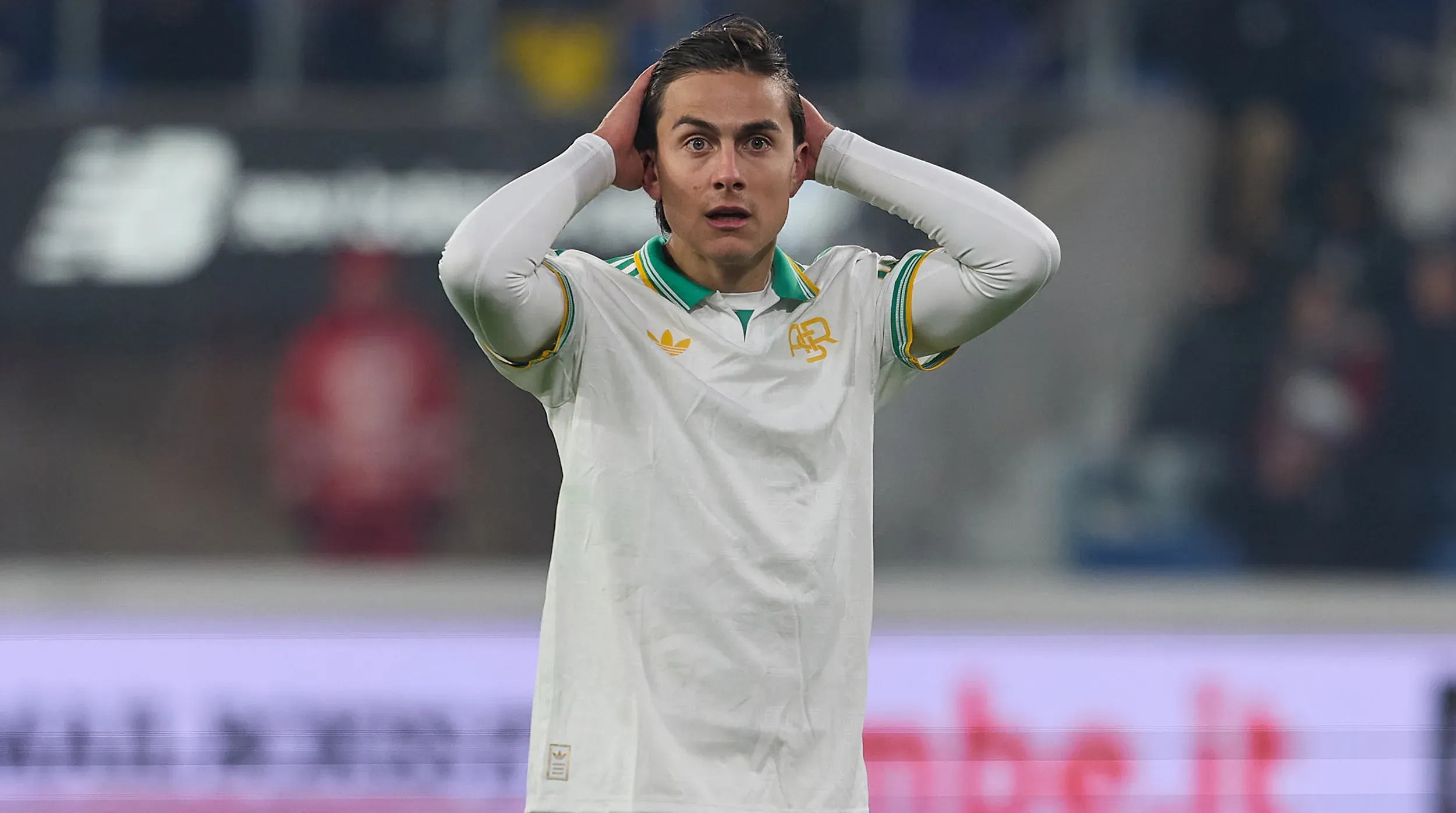 Paulo Dybala, de rendimiento cuestionado en la derrota de Roma contra Atalanta.