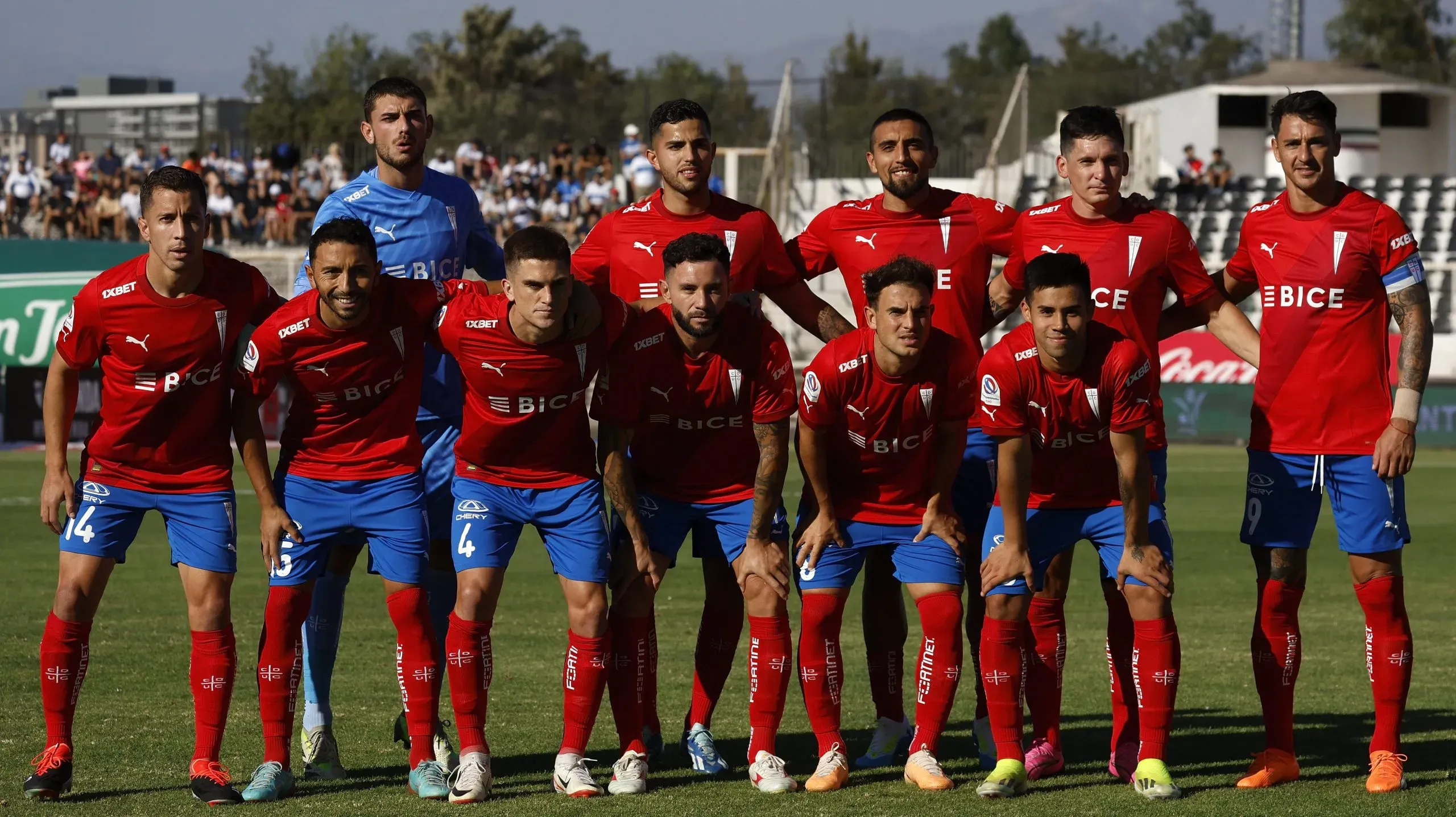 Con Branco Ampuero: El último equipo titular de Católica (Photosport)