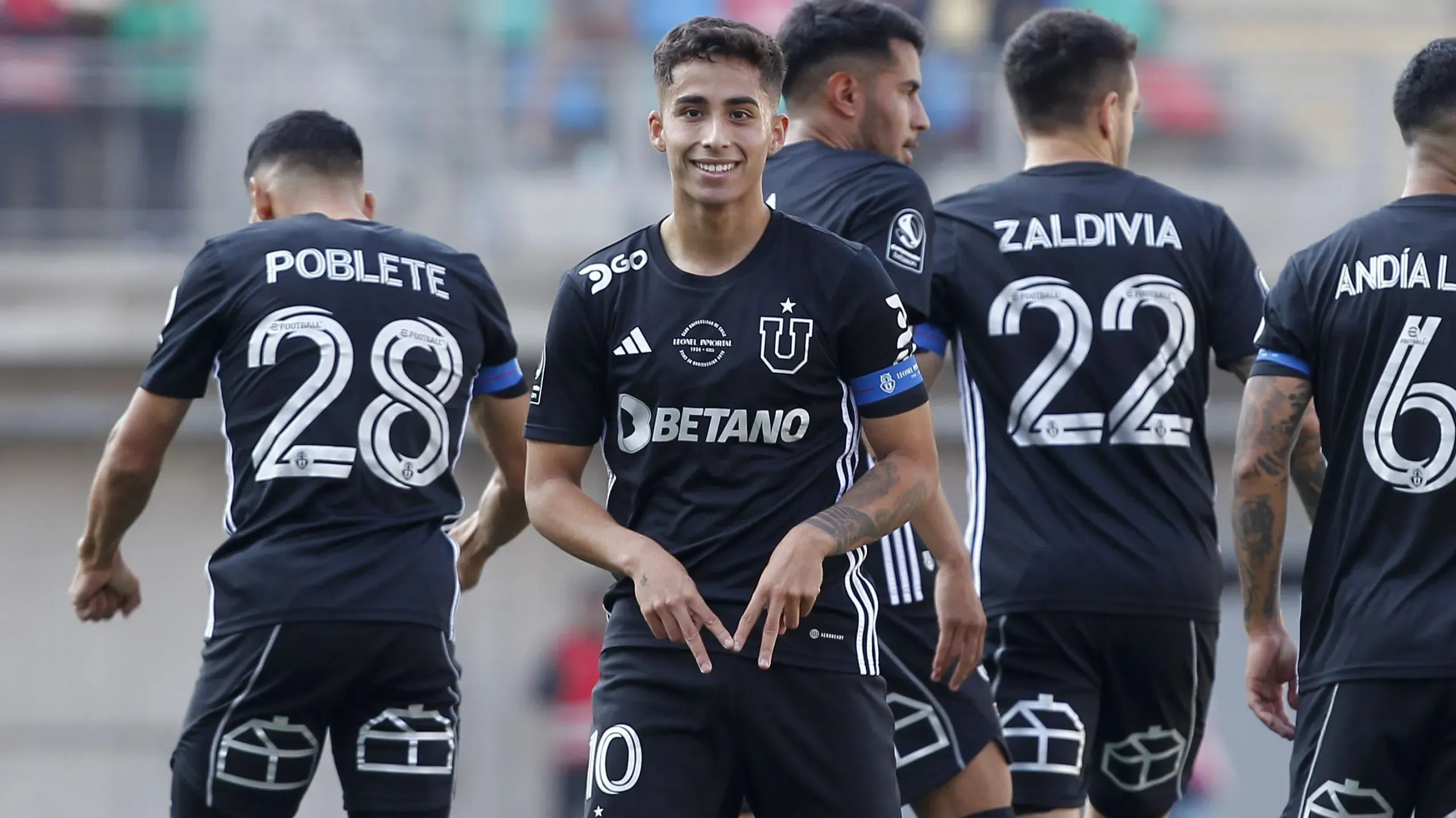 Lucas Assadi celebra su gol contra Audax Italiano (Photosport)