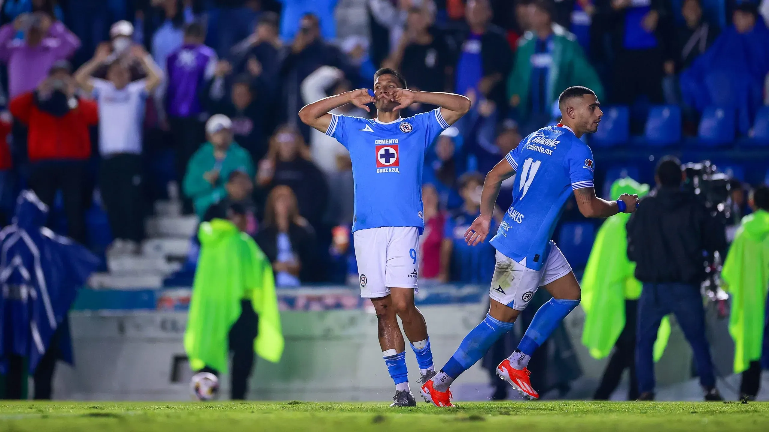 Sepúlveda, en festejo de gol ante Toluca. (Imago 7)