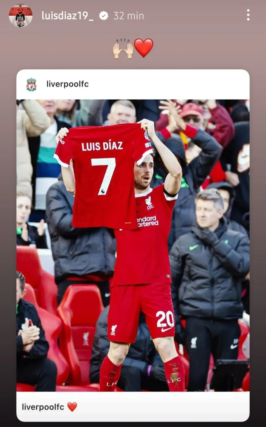Luis Díaz compartió la foto que publicó el Liverpool sobre la dedicatoria que le hizo Diogo Jota. Instagram.