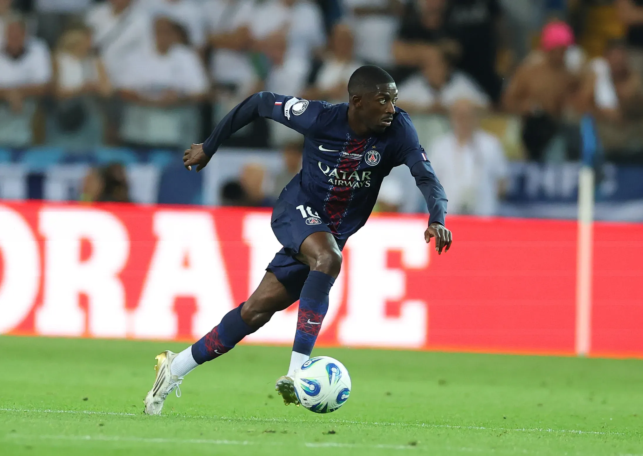 Dembélé em ação pelo PSG. Foto: Claudio Villa/Getty Images