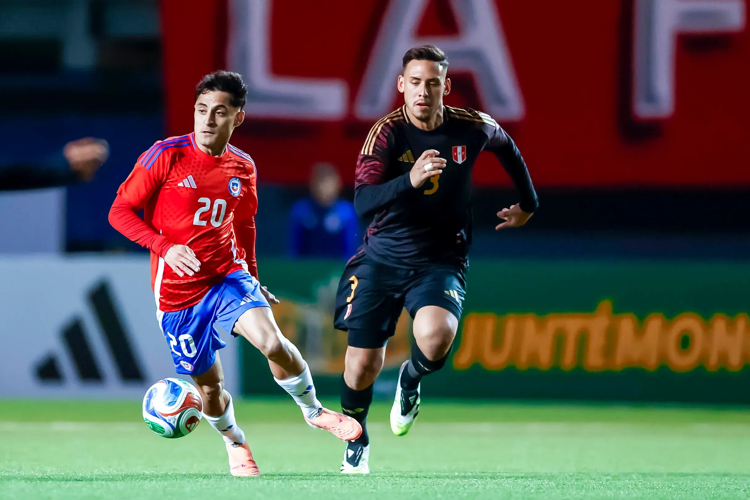 Javier Altamirano está feliz de representar a Chile en Europa por primera vez. Foto: Photosport.