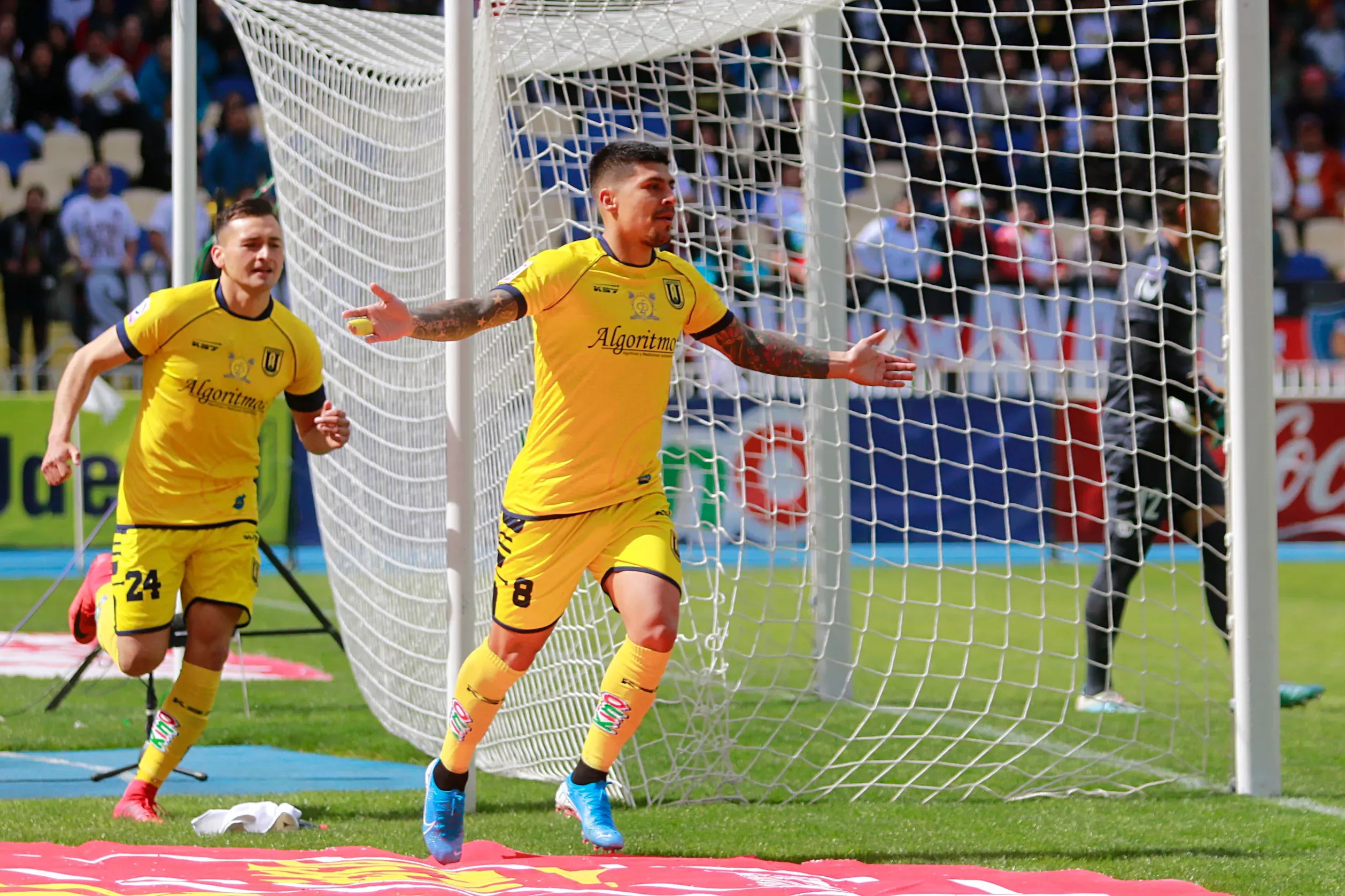 Patricio Rubio anotándole a Colo Colo con la Universidad de Concepción | Photosport