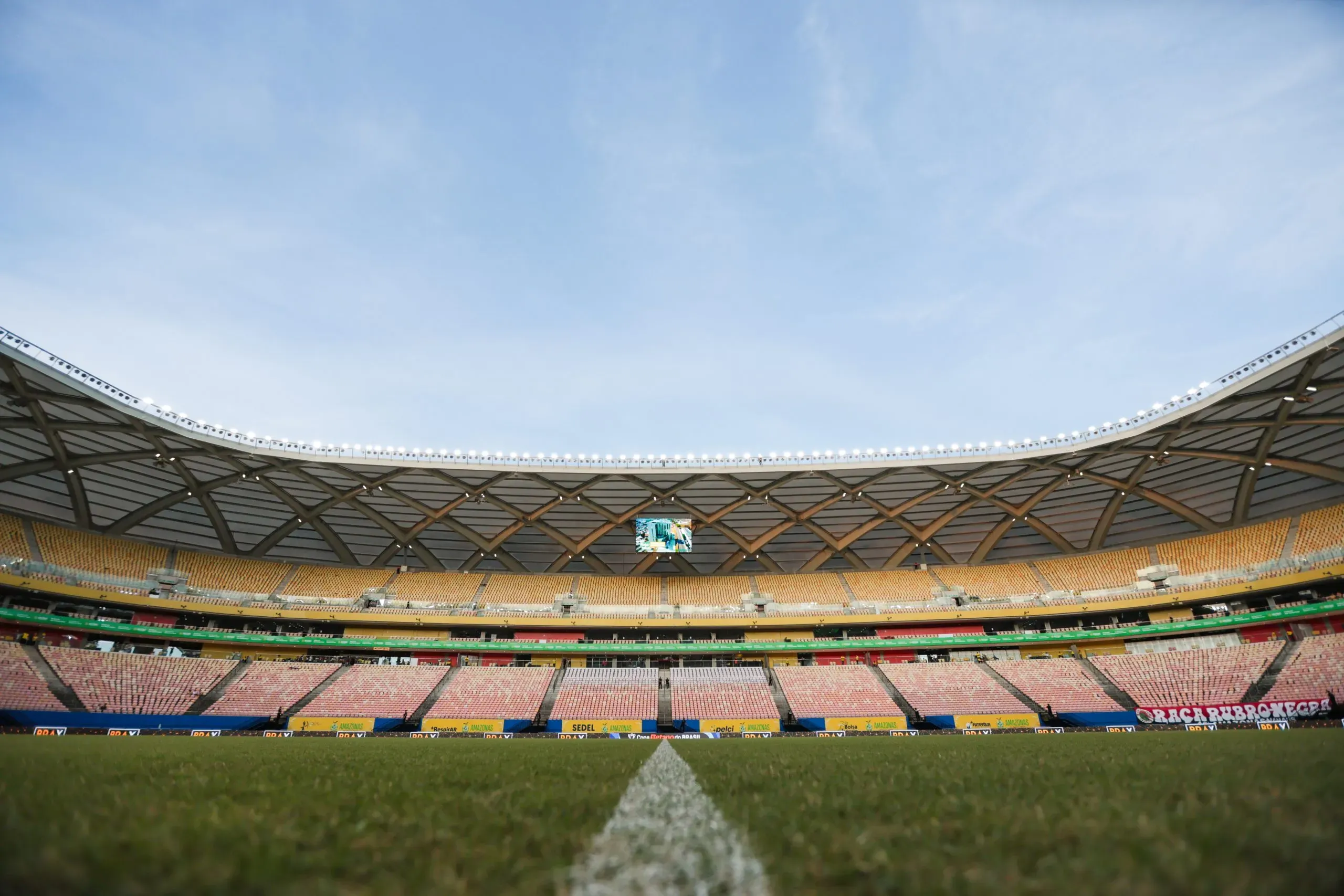 Arena da Amazônia pronta para o jogo de logo mais. Foto: Antonio Pereira/AGIF