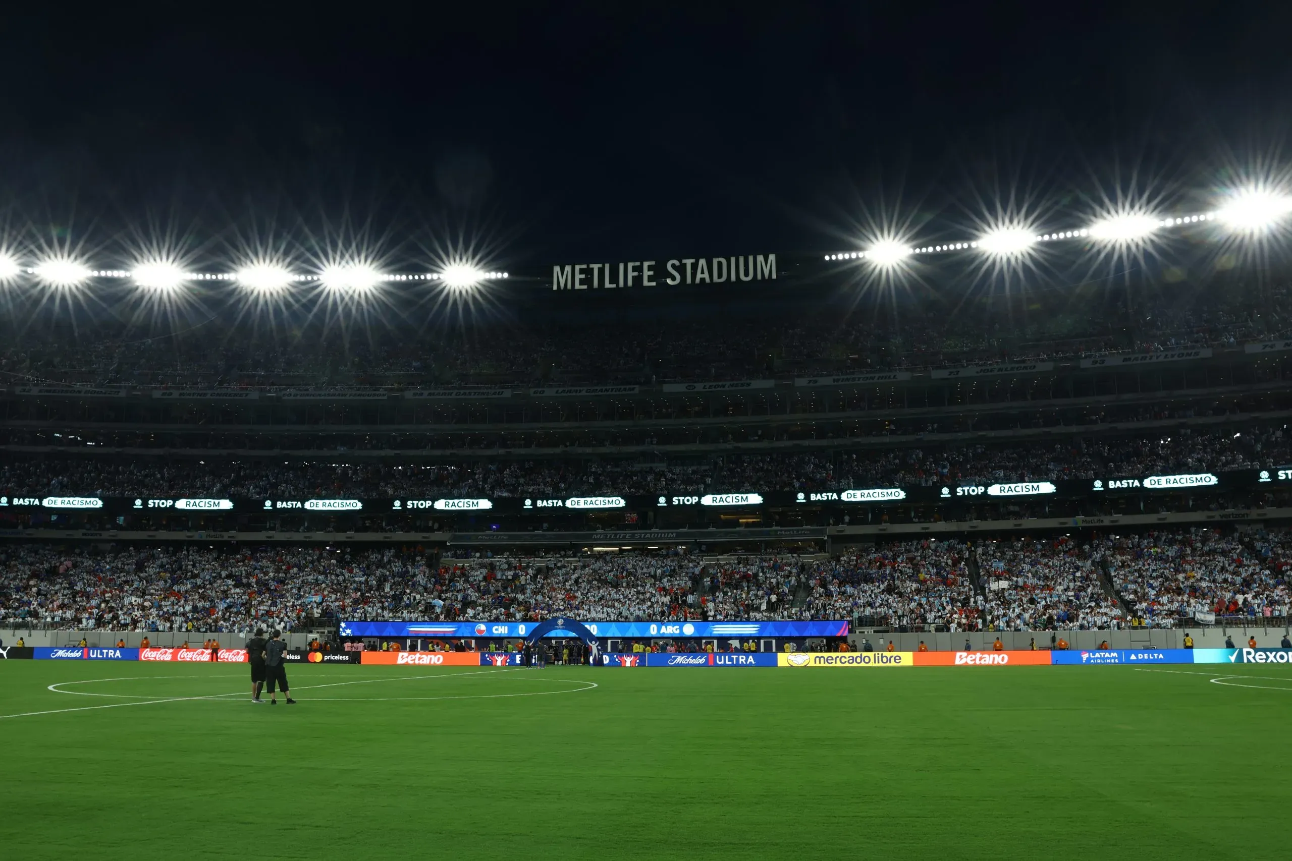 MetLife Stadium, palco da partida de logo mais. Foto: Tim Nwachukwu/Getty Images.