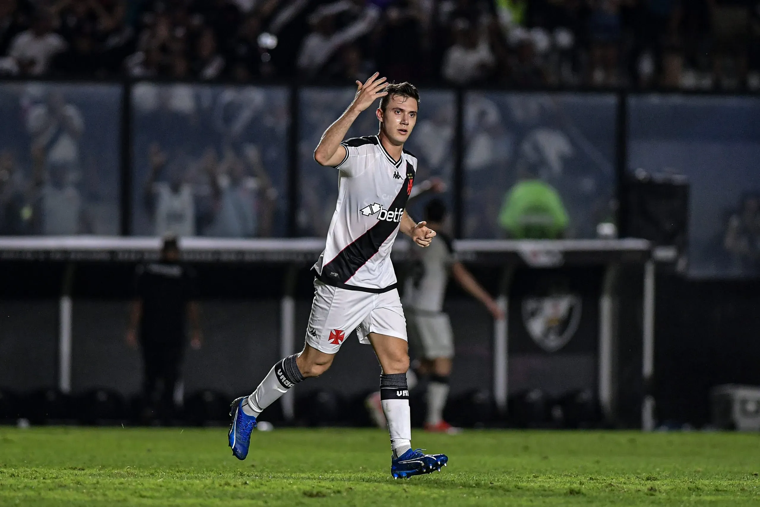 Com gol de Lucas Piton, Vasco vence o Atlético-GO por 1 a 0 e avança nas quartas de finais da Copa Do Brasil 2024. Foto: Thiago Ribeiro/AGIF