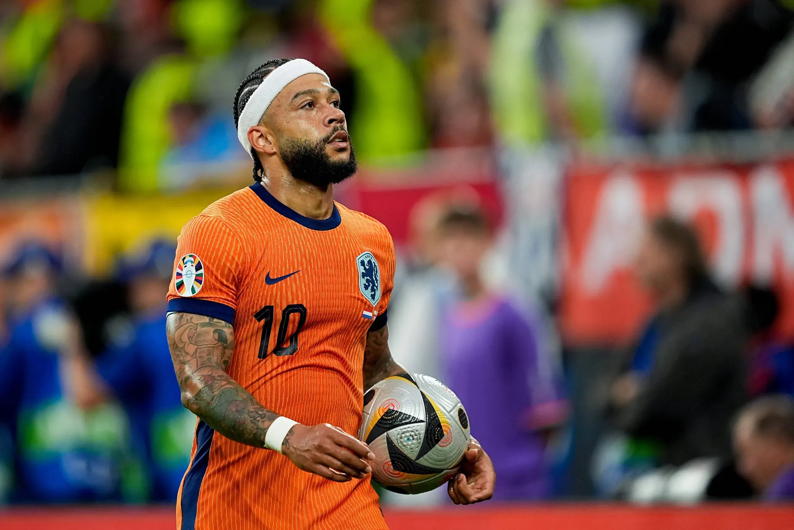 Memphis Depay em partida pela Seleção da Holanda. FOTO: Daniela Porcelli / SPP