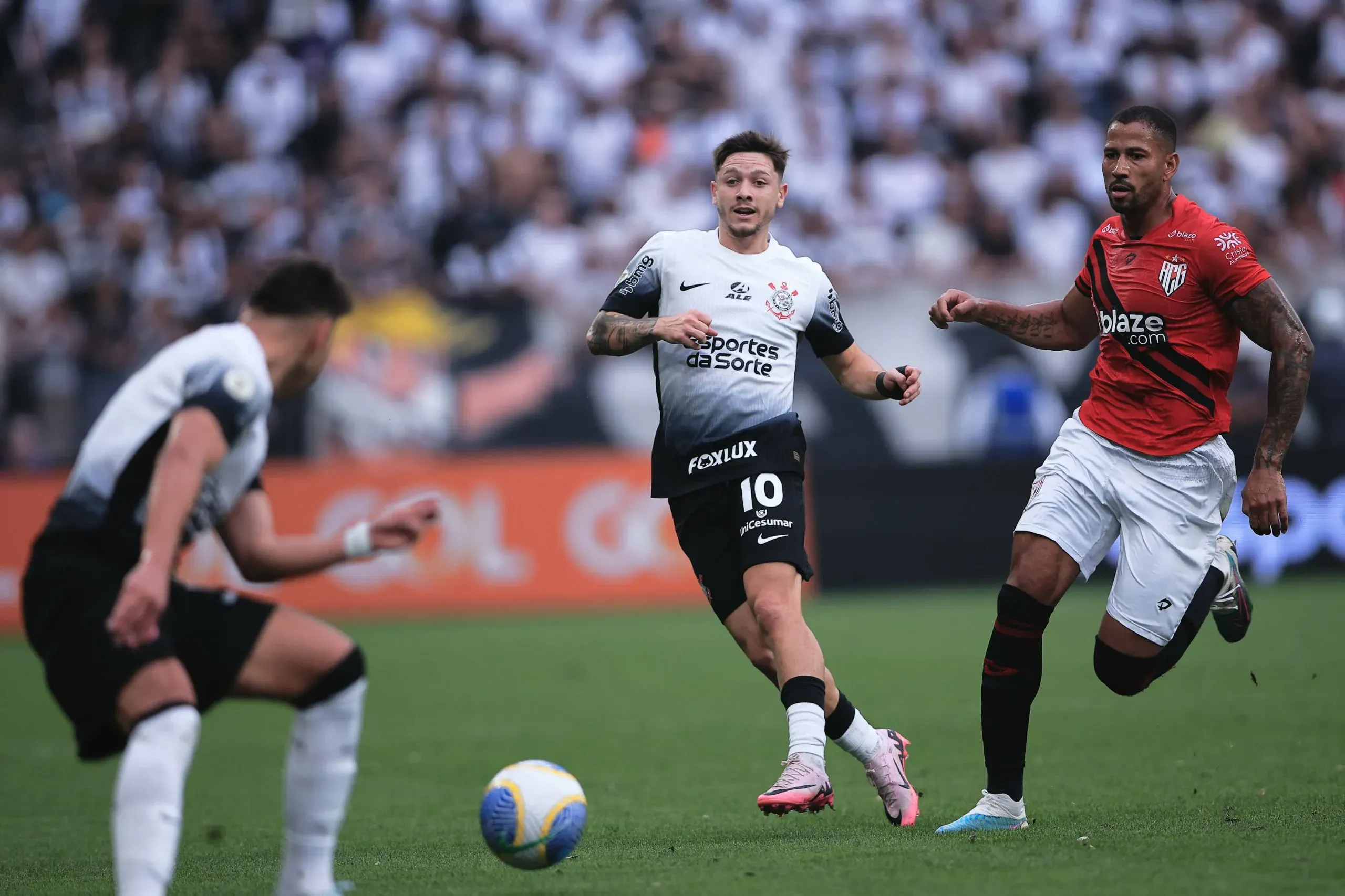 Corinthians x Atlético-GO pelo Campeonato Brasileiro A 2024. Foto: Ettore Chiereguini/AGIF