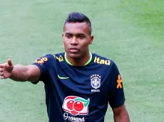 Alex Sandro toma atitude e 'agita' torcida do São Paulo