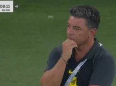 Papelón y silbidos contra Marcelo Gallardo en Al Ittihad: 0-4 al entretiempo