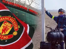 Es fanático de Manchester United, viajó desde Mongolia a Old Trafford en bicicleta por un año y una leyenda del club lo recibió