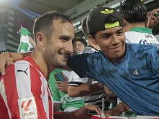 Carlos Izquierdoz prepara su vuelta al fútbol argentino con la ficha en su poder