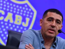 Afirman que un DT que "se muere" por dirigir Boca viaja a Argentina: ¿Habrá llamado de Riquelme?