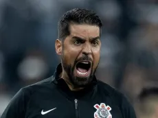 António Oliveira faz alerta ao pedir reforço no Corinthians