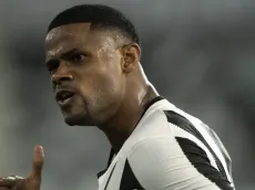 Júnior Santos, interesse de Renato, renova com o Botafogo