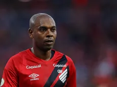 Vasco libera meio-campista para jogar com Fernandinho no Athletico e Praxedes está de saída