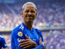 Matheus Pereira, do Cruzeiro, revela foto com camisa do Atlético