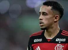 Pedro Caixinha tem conversa importante com Matheus Gonçalves do Flamengo