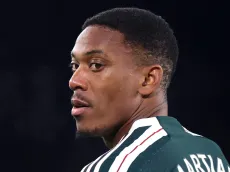 Martial quer R$ 72 milhões em salários