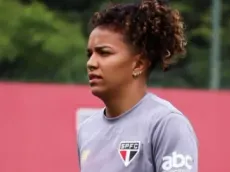 Goleira Carlinha segue no São Paulo por mais uma temporada