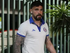 La decisión de Larcamón con Gudiño que sorprende a Cruz Azul