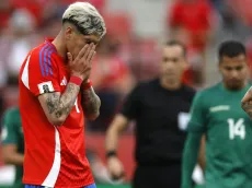 ¿Para preocuparse? Palacios sale cojeando tras el partido de Chile