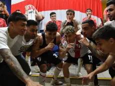 La cargada de los jugadores de River a Boca en el vestuario