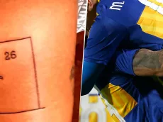 Hay una explicación: el refuerzo de Boca que tiene tatuada una puerta en la pierna